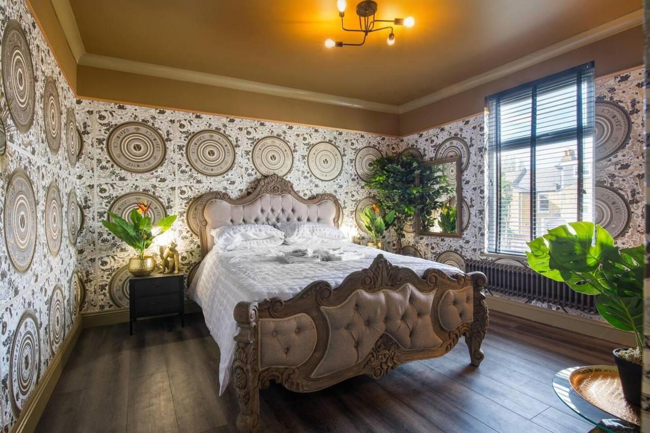 Luxury Versace Sleeps10 Hottub Pool Table Skytv * Londres
