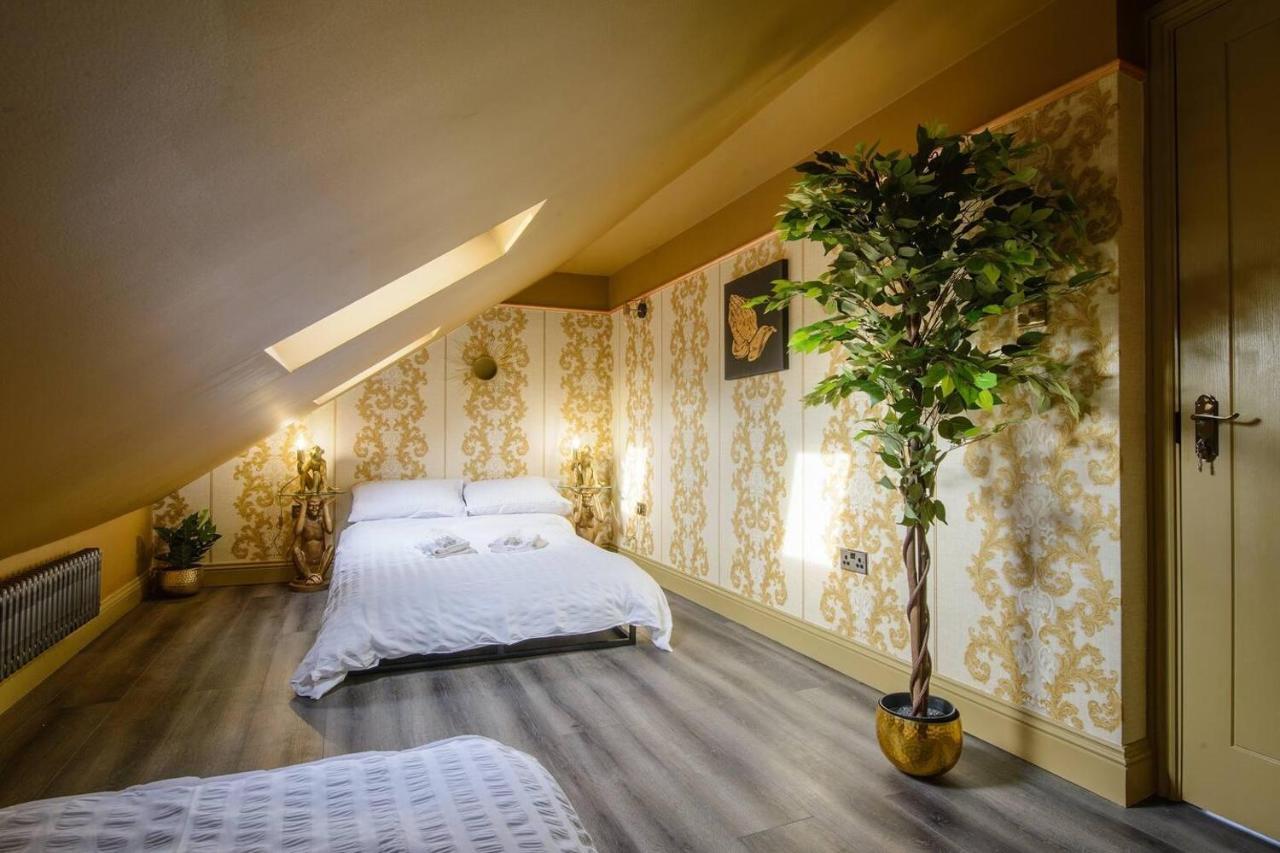 Luxury Versace Sleeps10 Hottub Pool Table Skytv Villa Londres