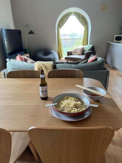 Appartement Peaceful Bright City Hide Away With Parking Londen