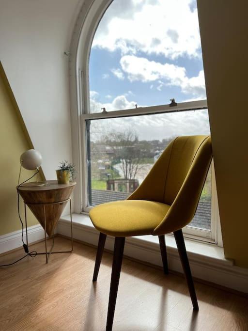 Peaceful Bright City Hide Away With Parking * Londen