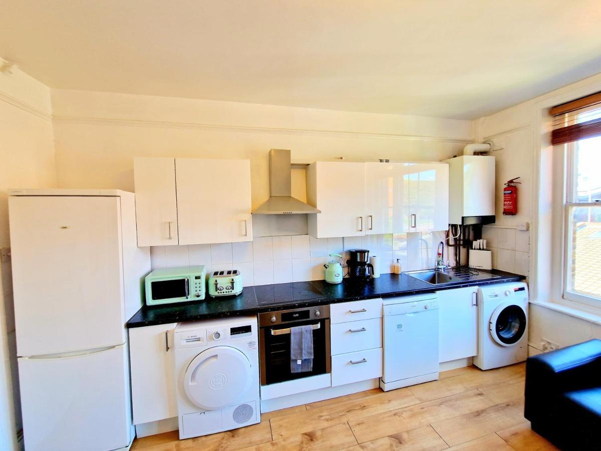 King's Cross & Angel Area, 4 Bedrooms With 7 Beds & Private Rooftop - Walk To St Pancras International Apartamento Londres