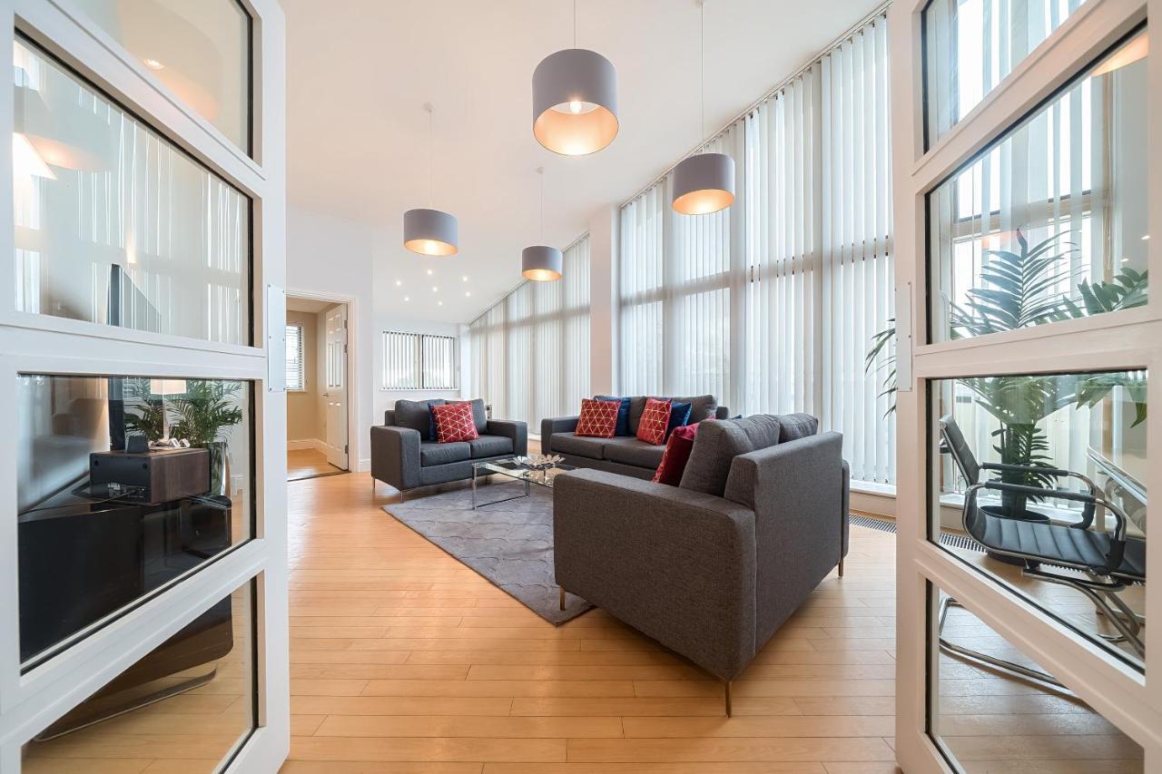 Roomspace Serviced - The Courtyard Penthouse Londres