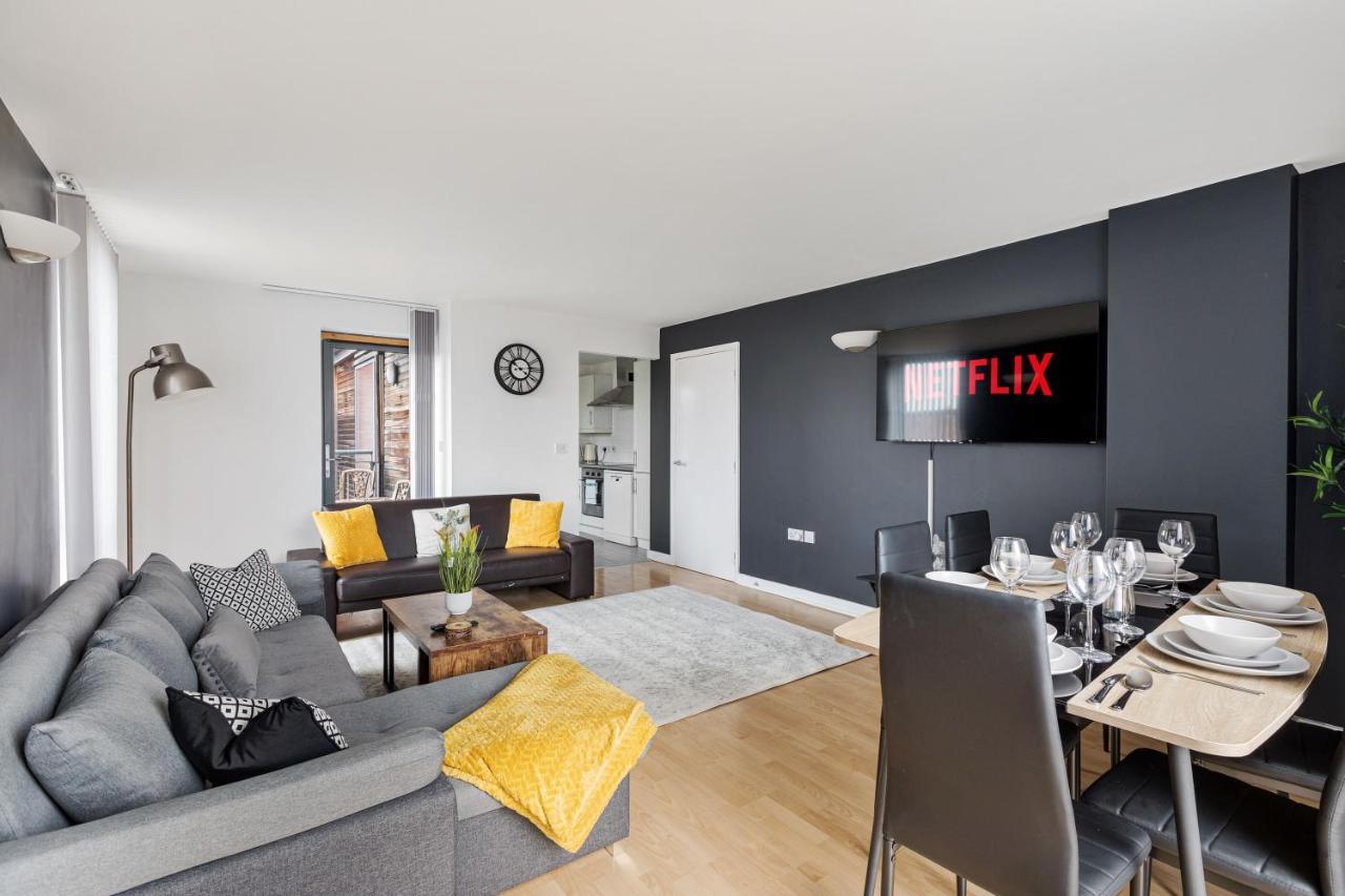 2bed2bath Spacious Modern Near Csm Apartment *