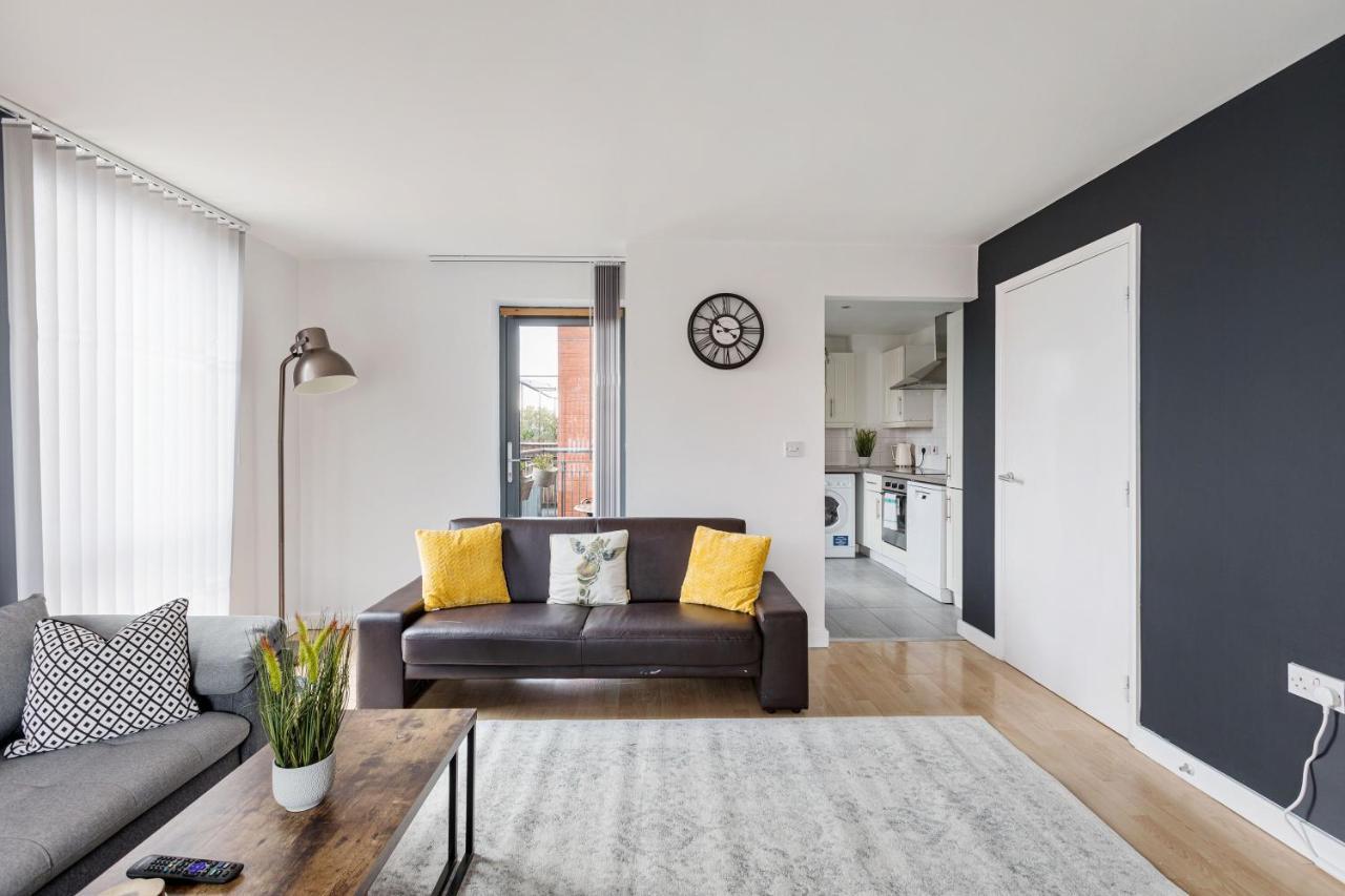 Apartment 2bed2bath Spacious Modern Near Csm London