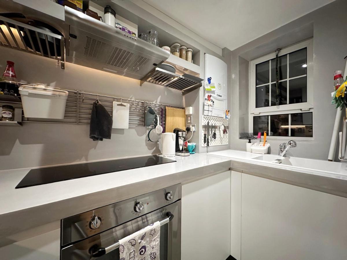 David's Place In Eastend * London
