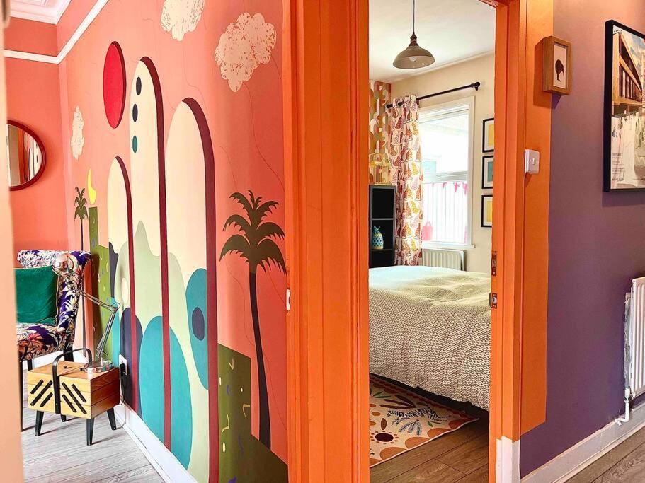 Artsy House In Southeast *