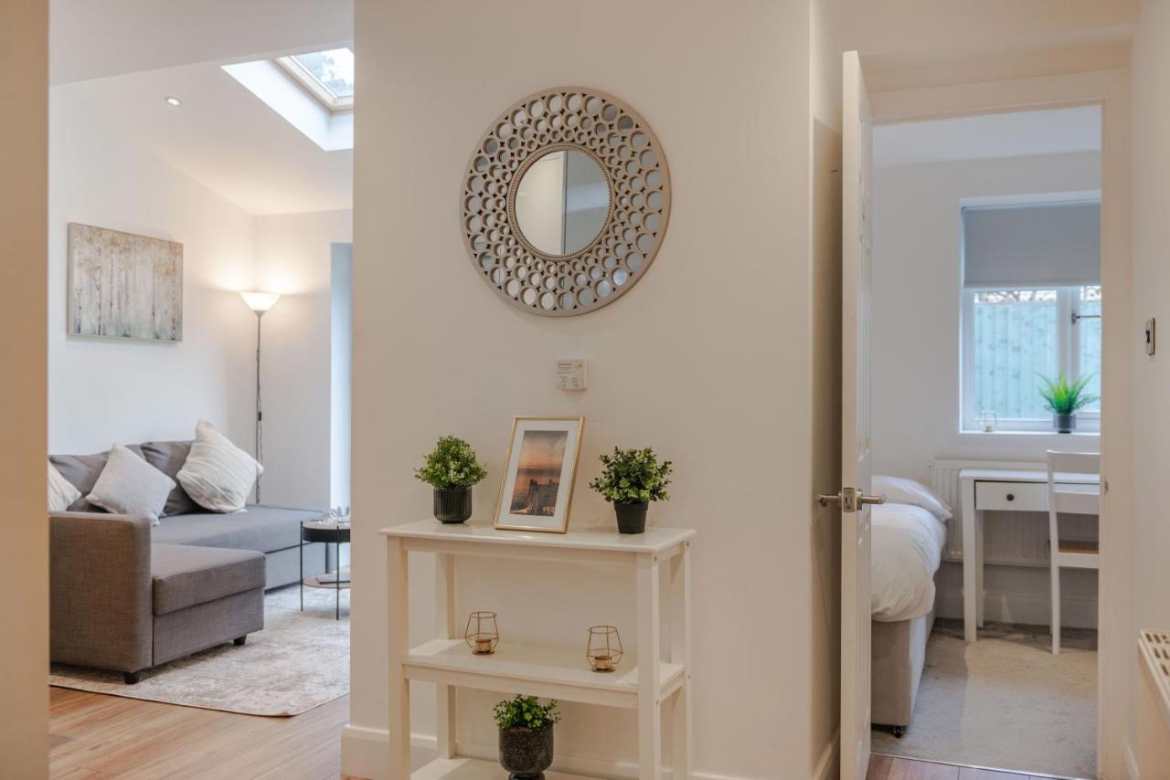 Three-bedroom Bliss In Town Apartamento Londres