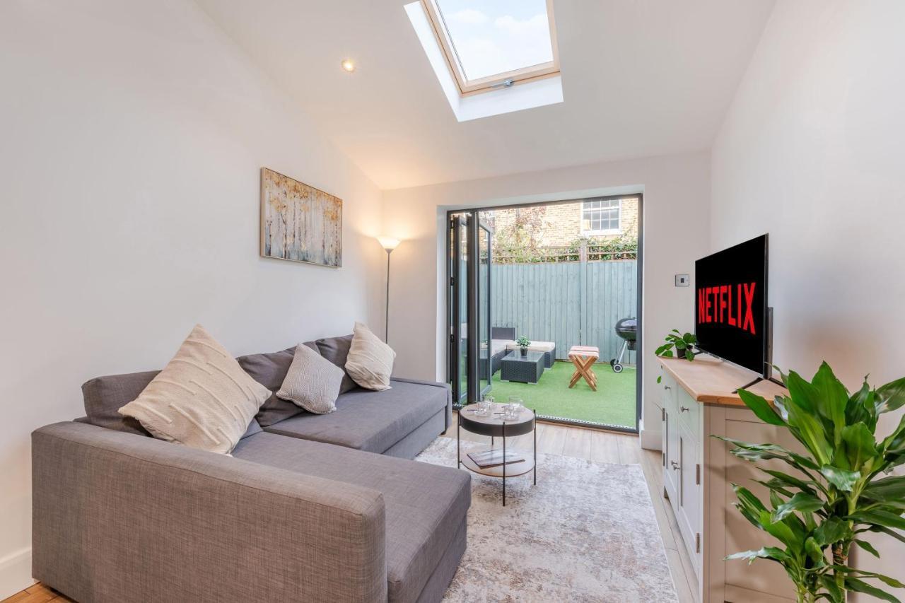 Three-bedroom Bliss In Town * Londres