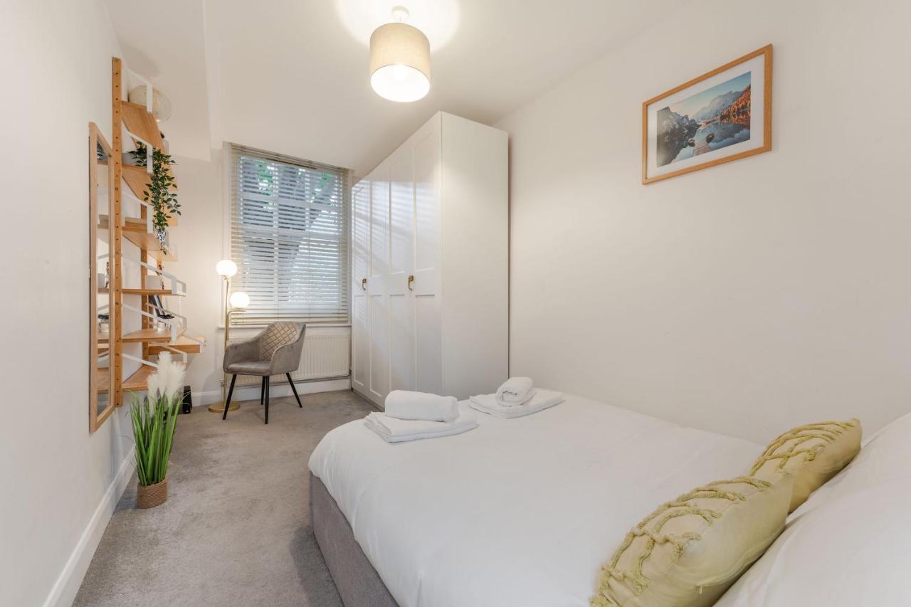 Three-bedroom Bliss In Town