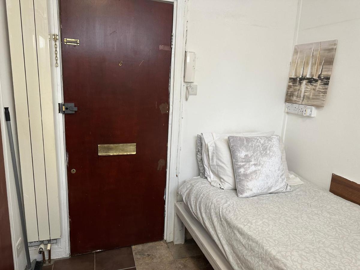 Private Cosy Knightsbridge Studio *