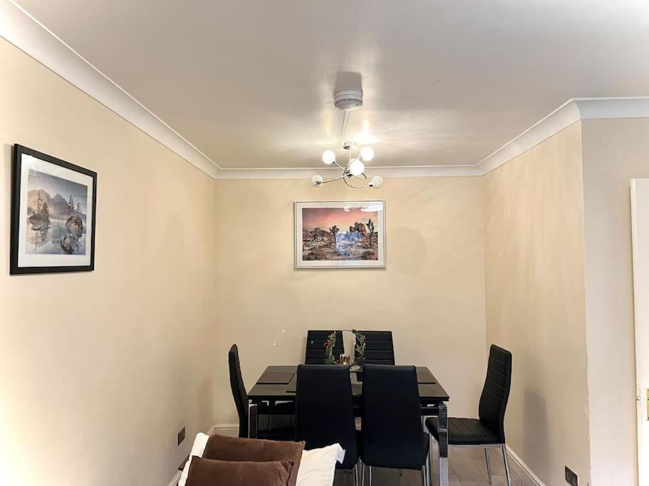Appartement Cosy 2 Bedroom Detached House In *