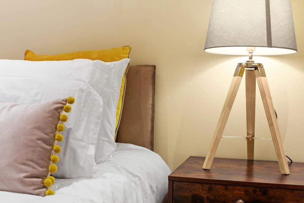 Stylish In Euston And Near Camden With Private Roof Terrace Londres