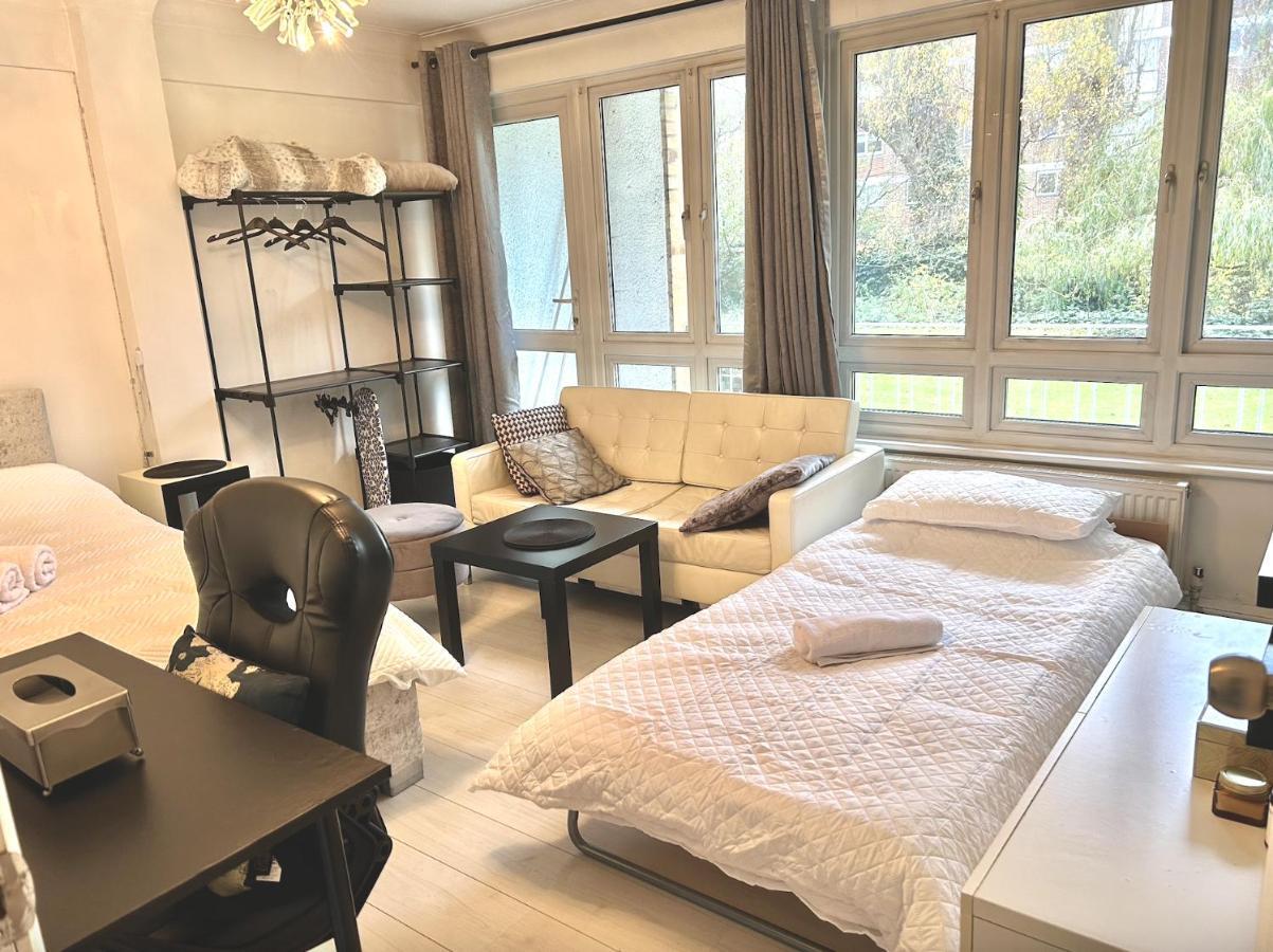 Spacious Modern Family Bedroom In Central Habitación en casa particular