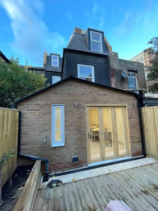 A Beautiful Terraced House In Central Ferienhaus London