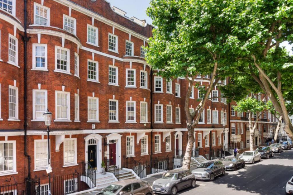 Apartment Small Studio In Central London, Payment Required Straight Away The Host Will Message You After You've Made A Reservation London