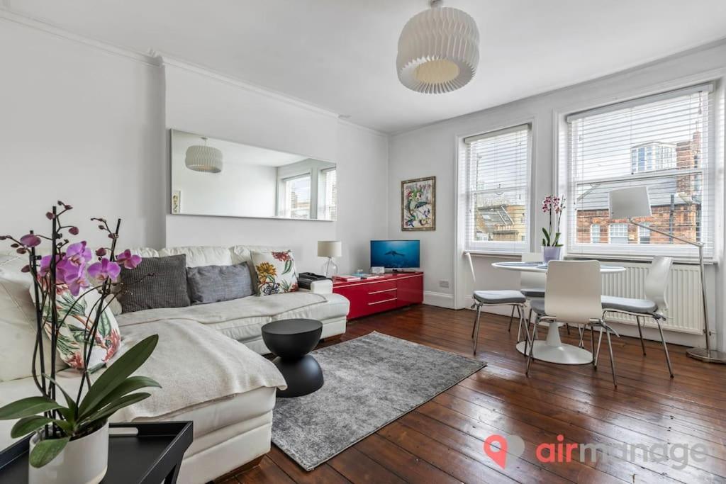 West Kensington 2bed Flat