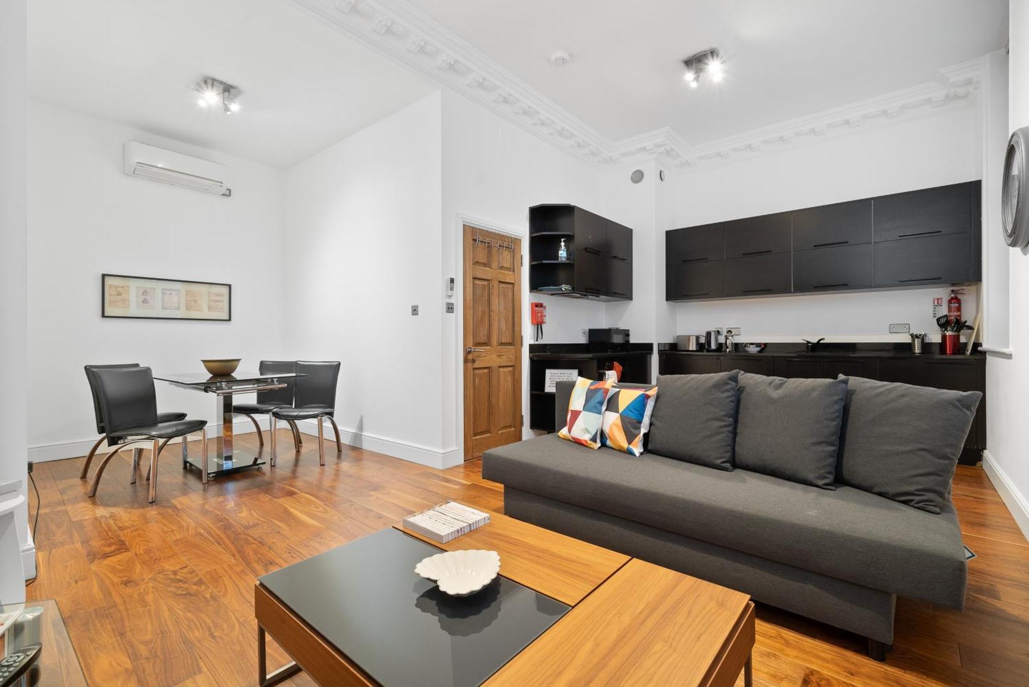 2, 48 Bishopsgate By Living Holiday home