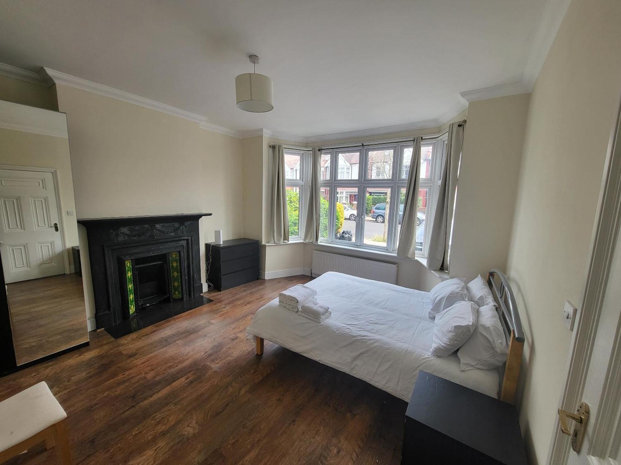 Spacious Central 5 Bedroom House By Tube Station Apartamento *