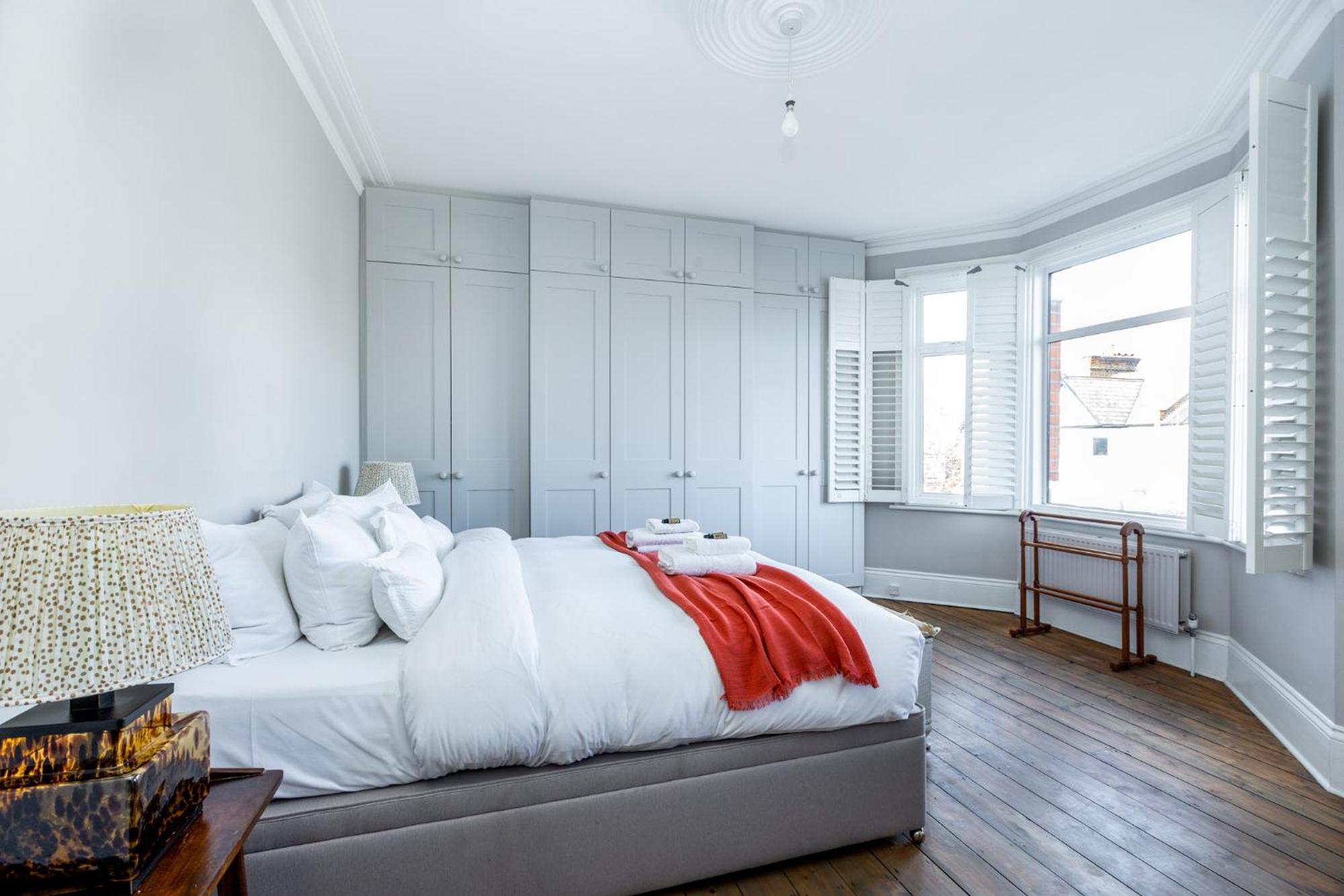 Fantastic Edwardian 3br House W Gdn, Kensal * Londres