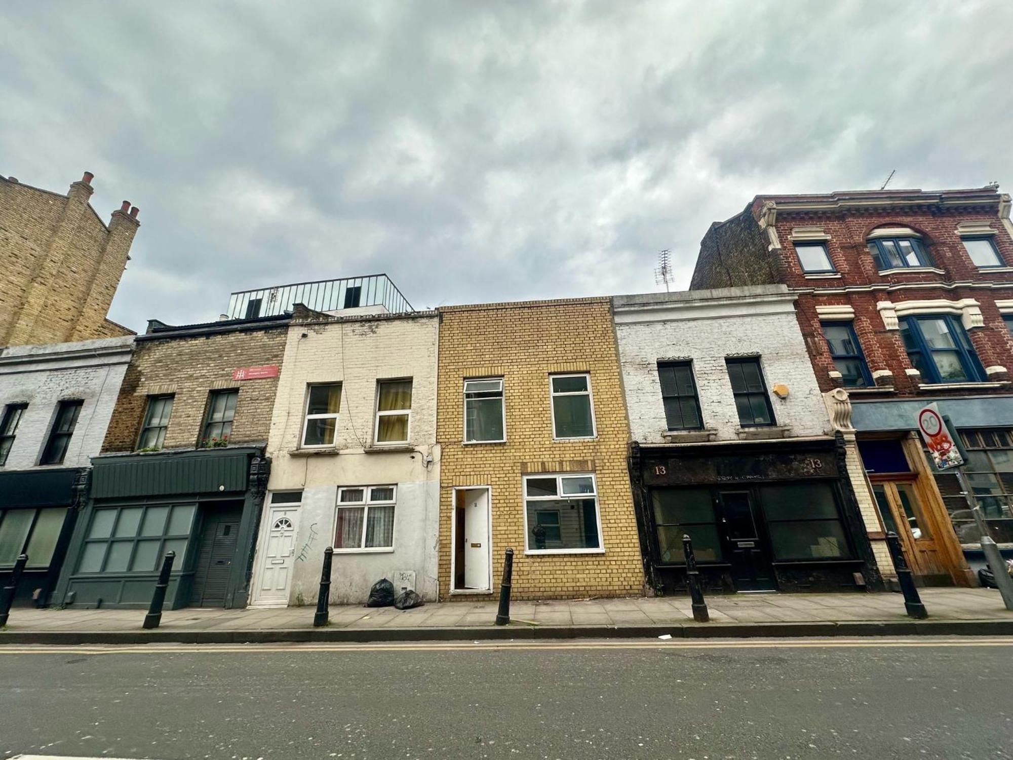 Bethnal R2 London