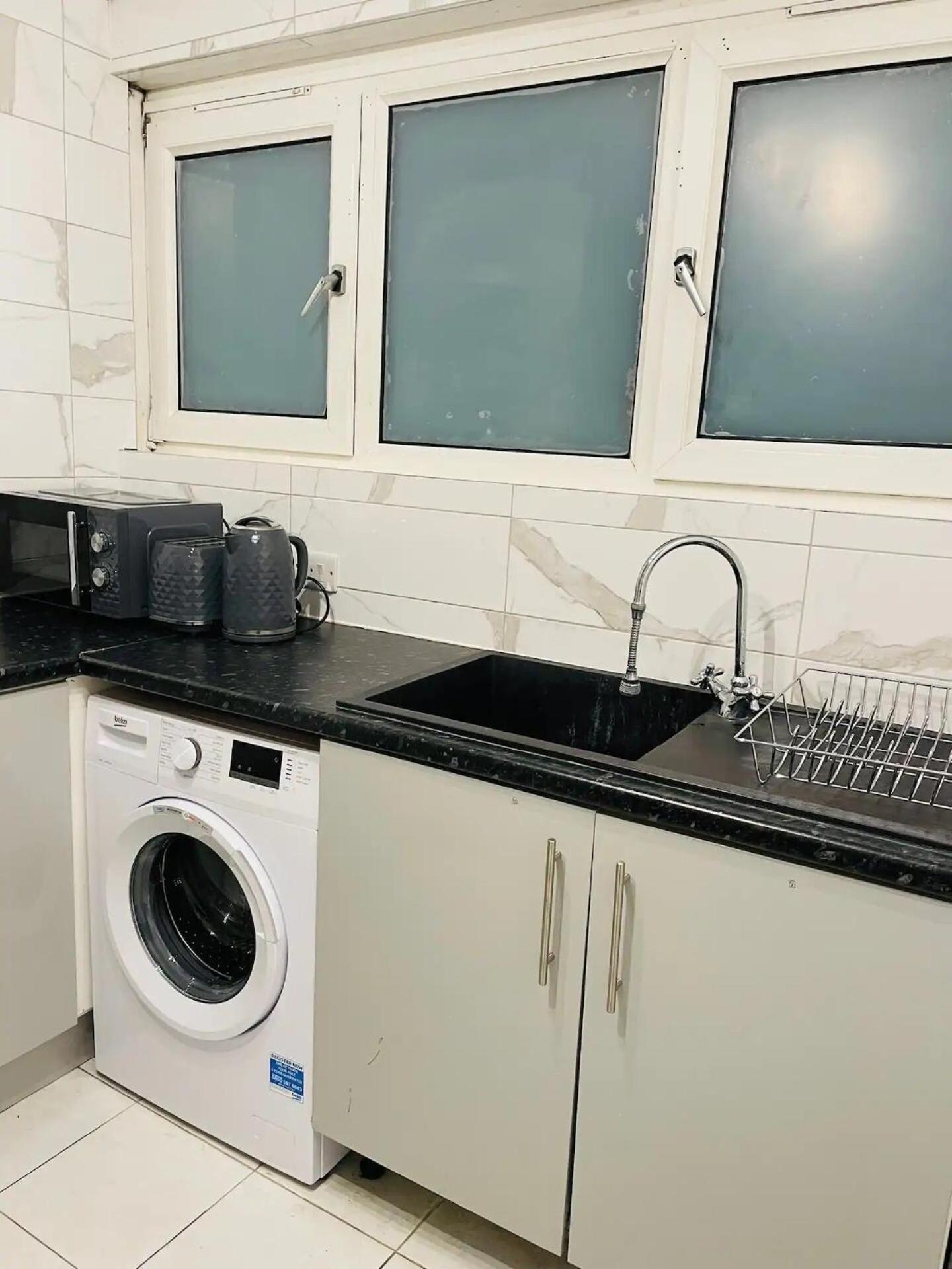 Apartment Well-preserved Cozy1br Flat In Lcy With Free Parking London