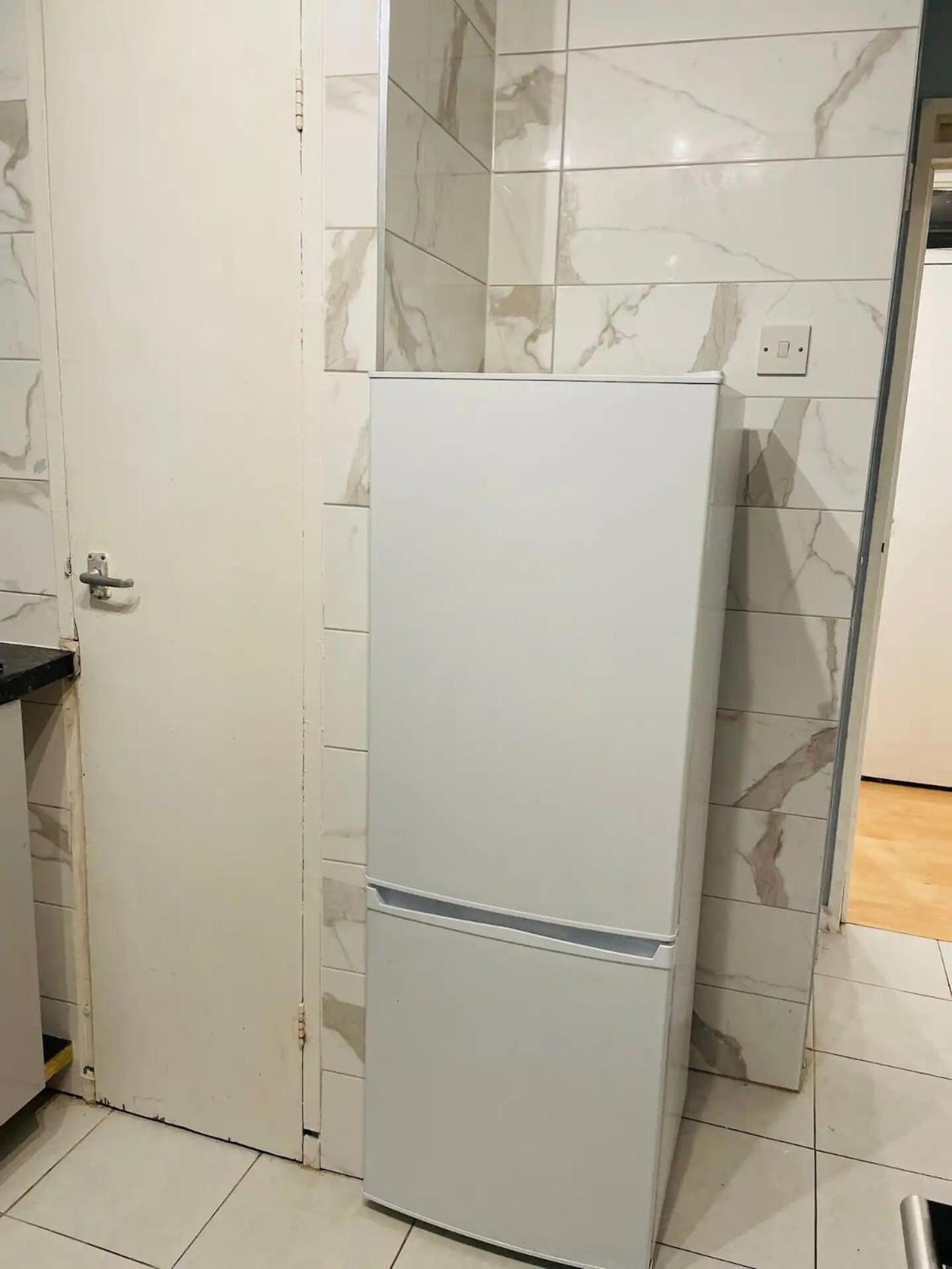 Well-preserved Cozy1br Flat In Lcy With Free Parking