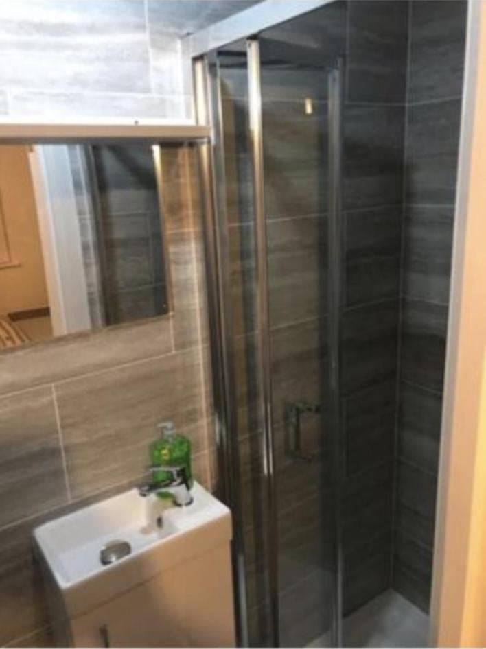 Guest house Vale Nky London