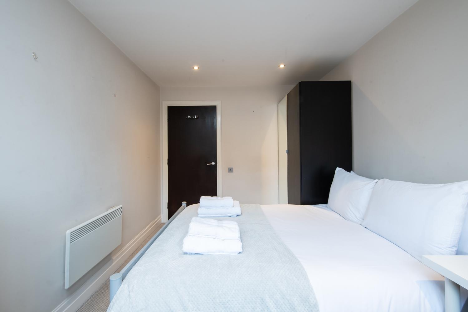 2 Bedroom Flat In Shoreditch *