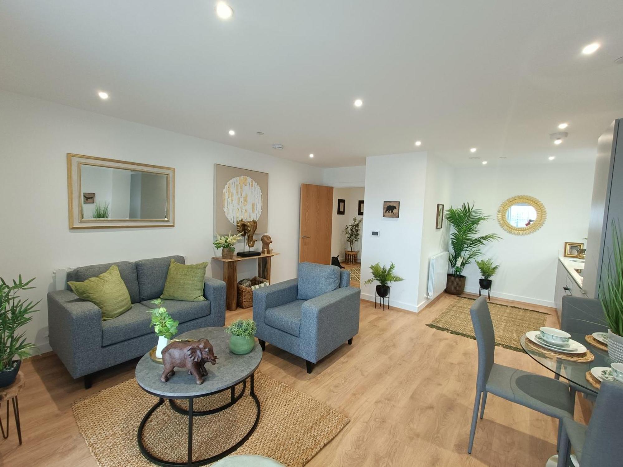 Snuggle Inn: Riverside With Thames Views * London