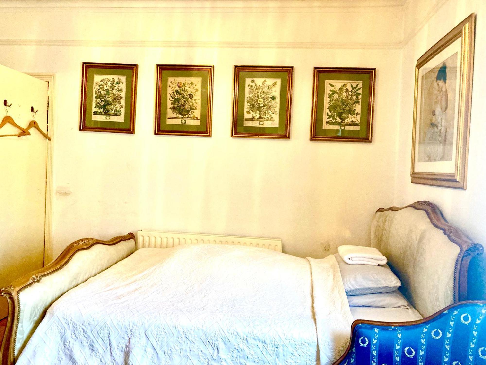 Quality And Very Good Value Private In Close To Notting Hill Zone 2 Guest house London
