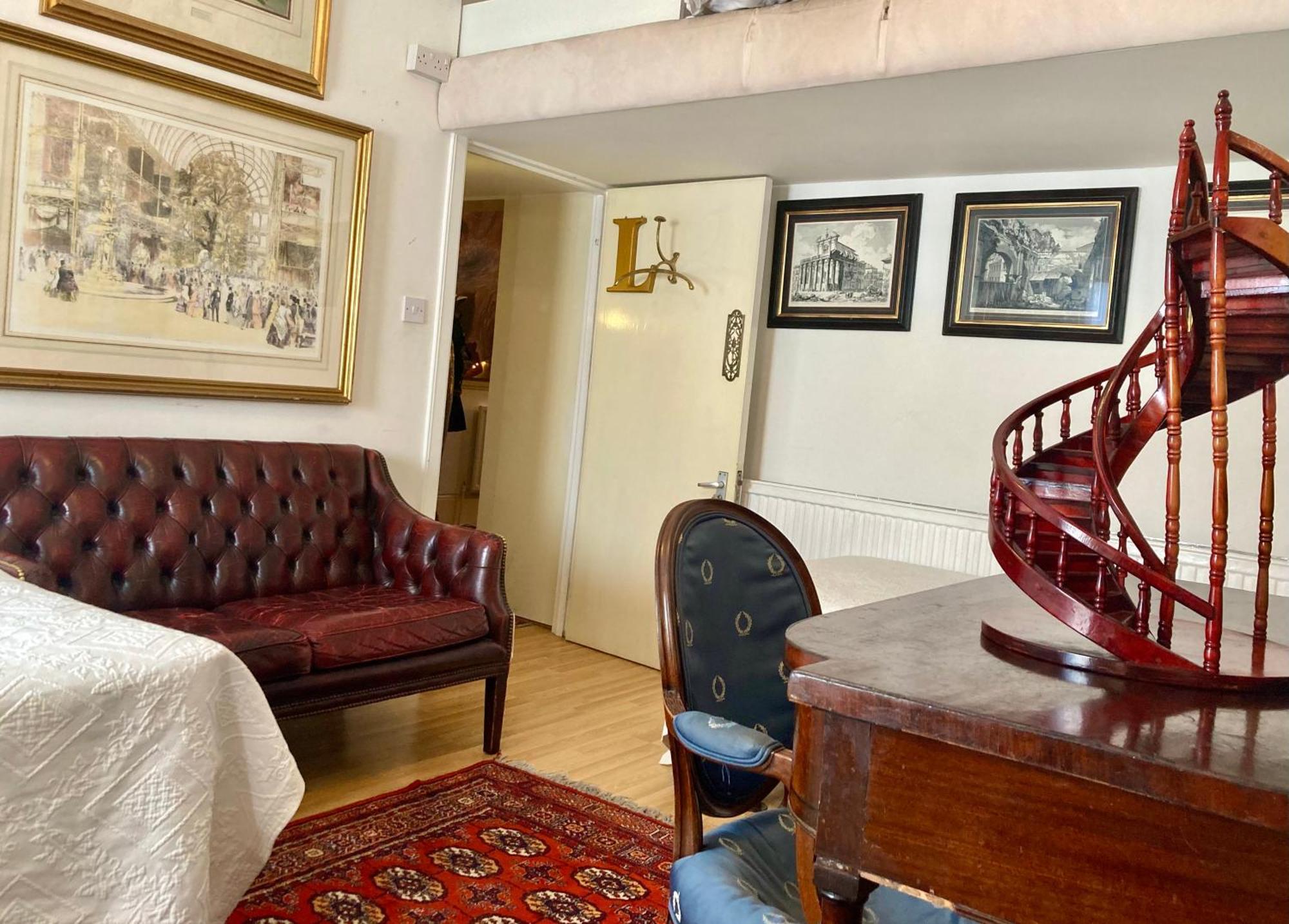 Quality And Very Good Value Private In Close To Notting Hill Zone 2 London
