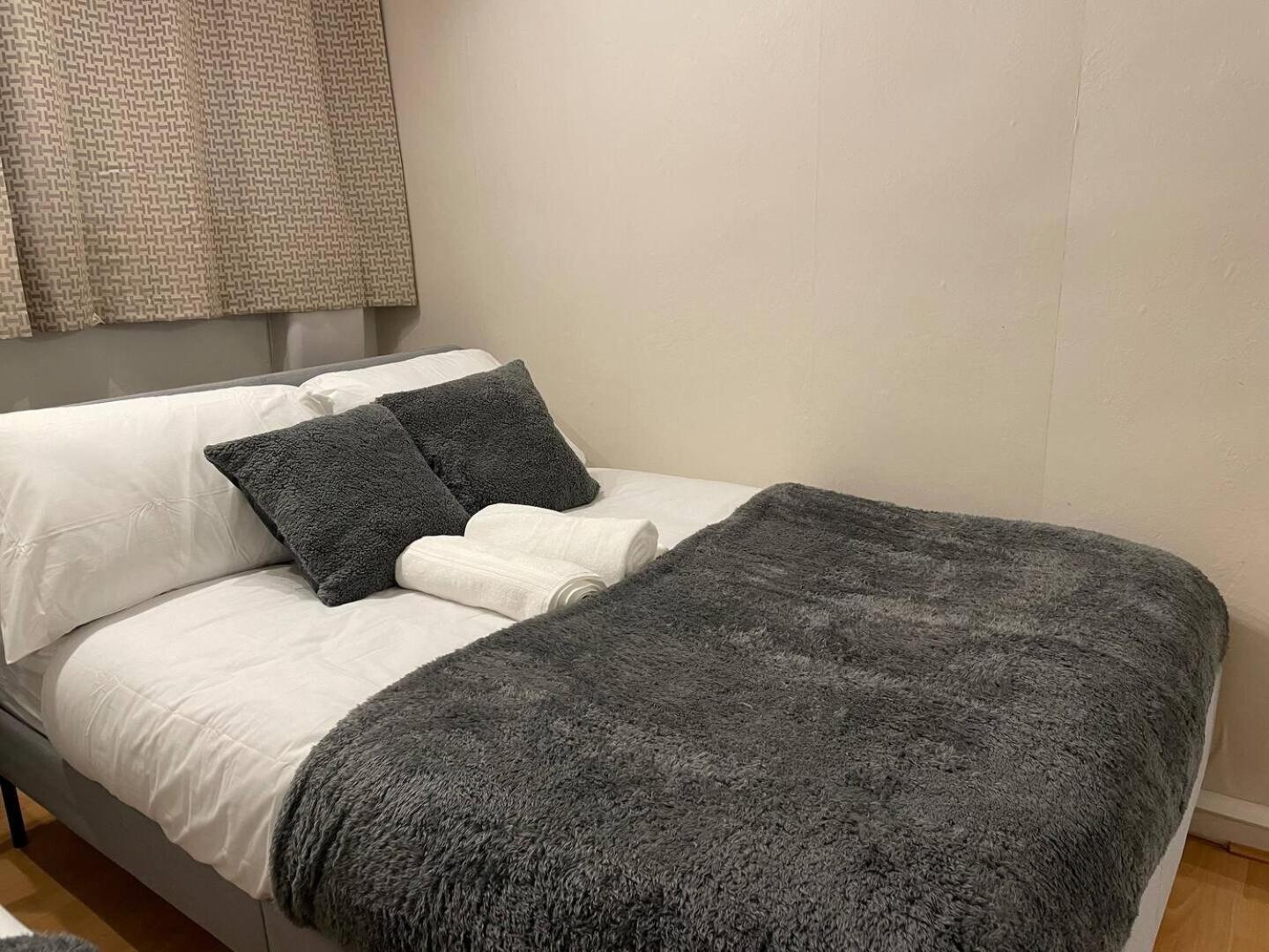 Well-preserved Cozy1br Flat In Lcy With Free Parking *