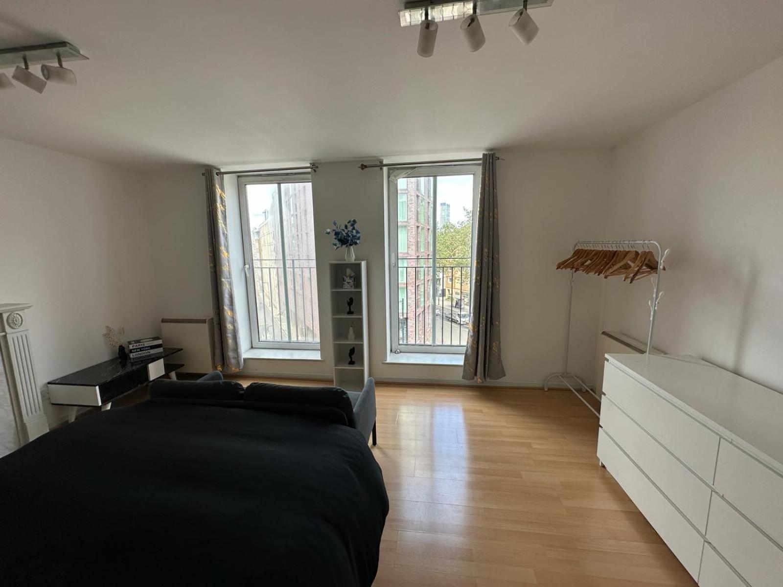 Luxury Near Eye Zone 1