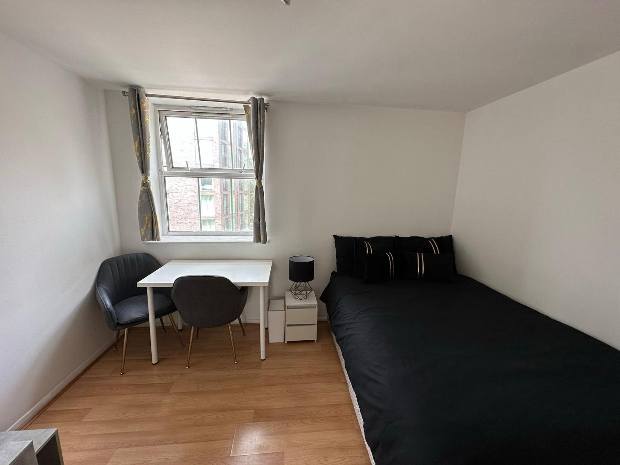 Luxury Near Eye Zone 1