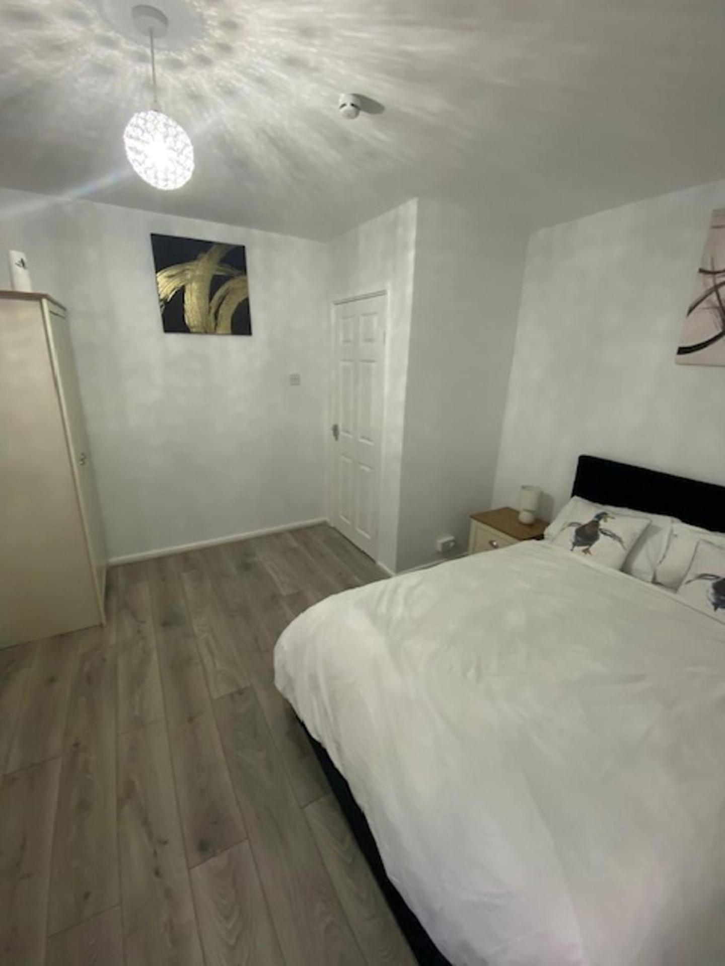 Chic Retreat Immaculate 2 Bed Oasis In Appartement Londres