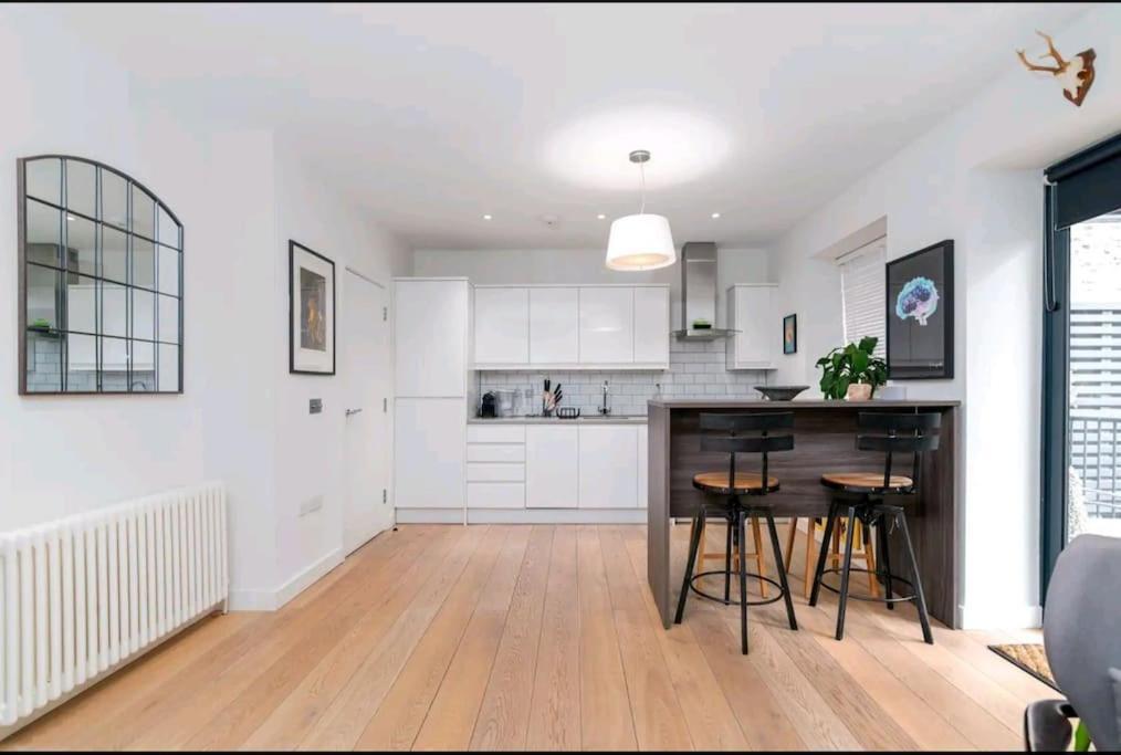 Appartement Cozy 1 Bedroom Flat In Soho *