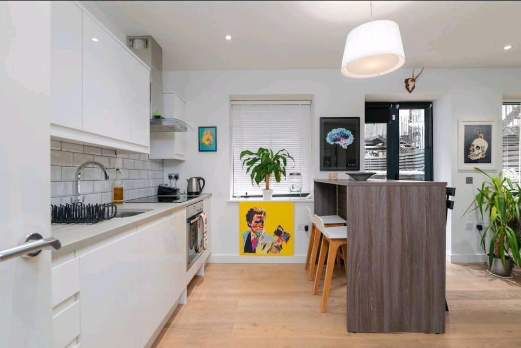 Cozy 1 Bedroom Flat In Soho Appartement *