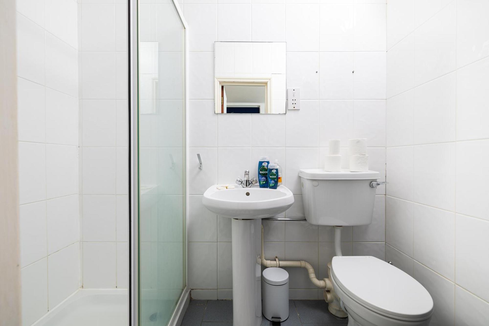 Large On Finchley Road 10 * London