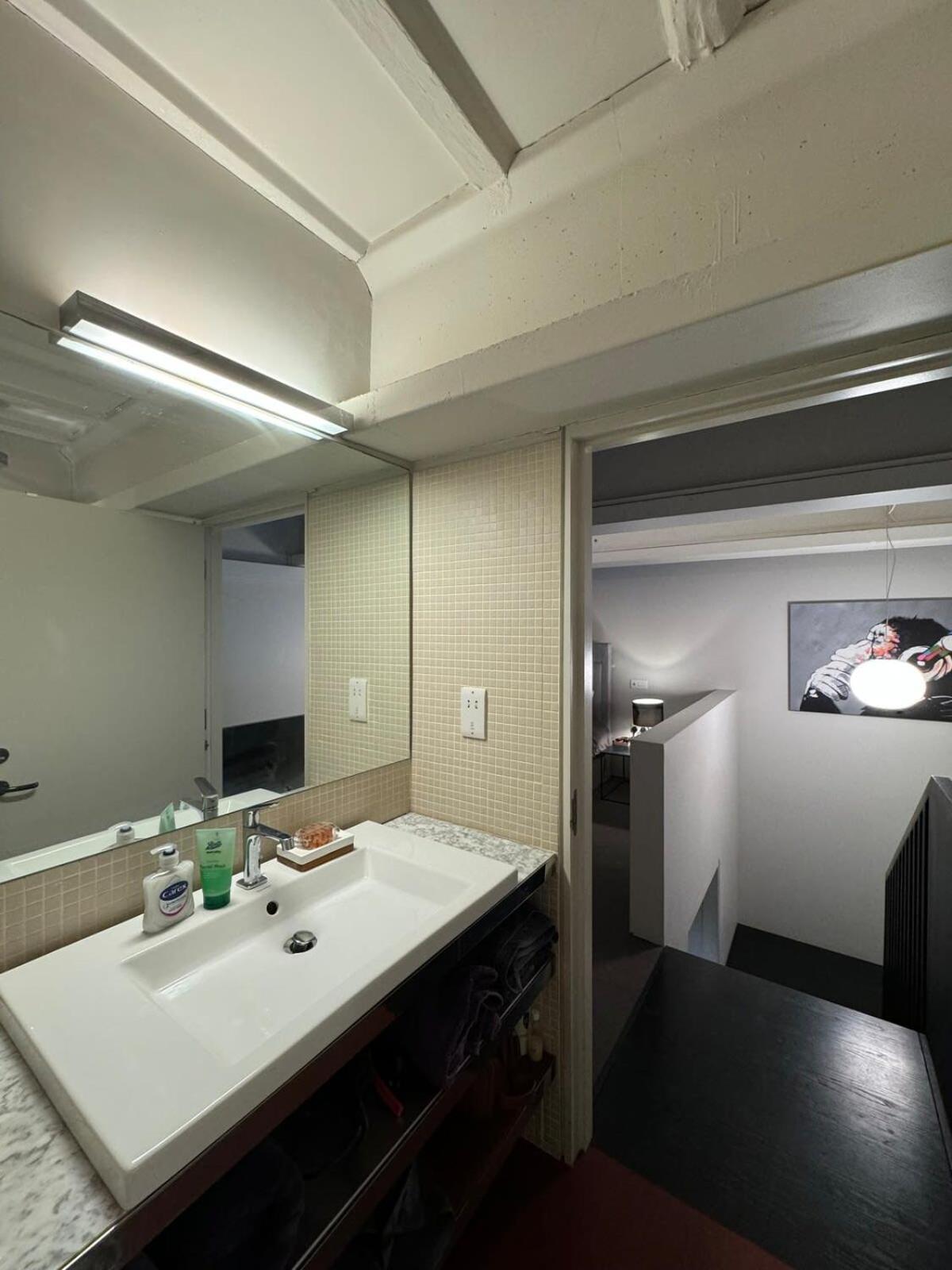 Industrial-chic 1bd Loft By The River Fulham! Appartement Londres