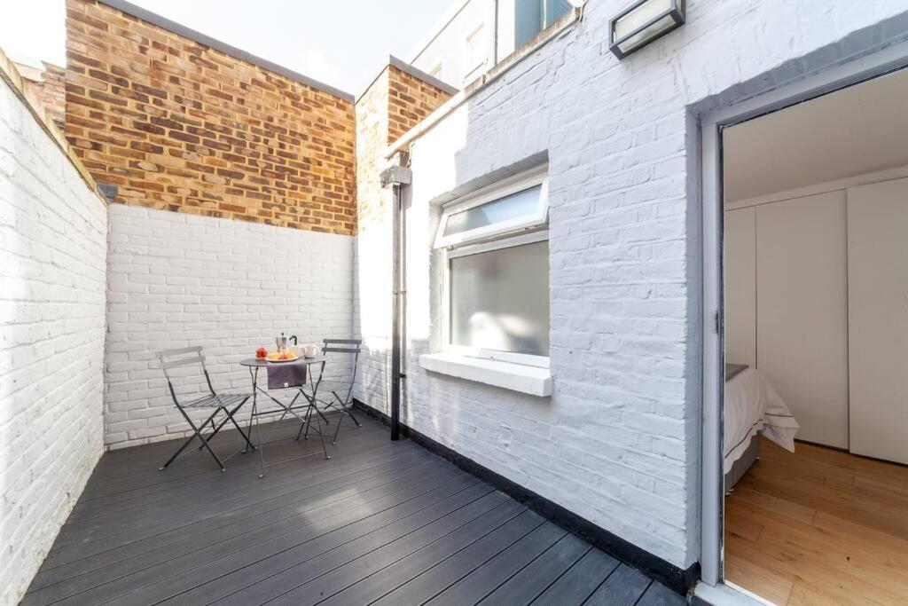 Charming 1 Bedroom Flat With Private Patio - West London, Kensington, Earl's Court, Chelsea * Londres
