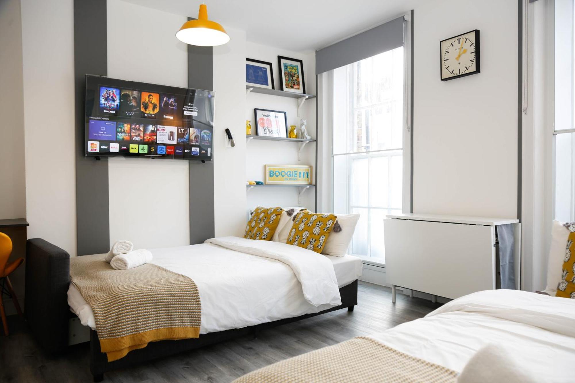 Privatunterkunft Luxury In Camden Town Near Shops, Cafes, Bars & Metro With Shared Bathrooms