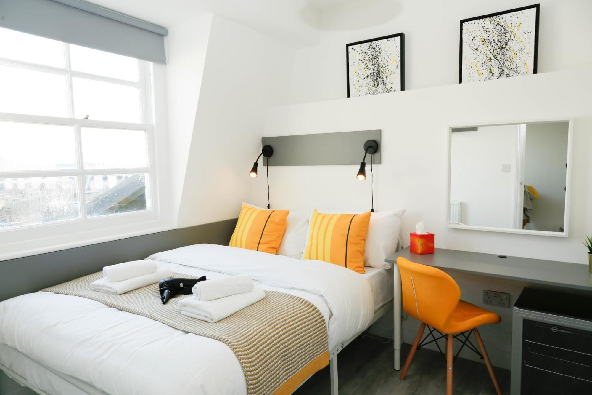 Luxury In Camden Town Near Shops, Cafes, Bars & Metro With Shared Bathrooms Privatunterkunft London