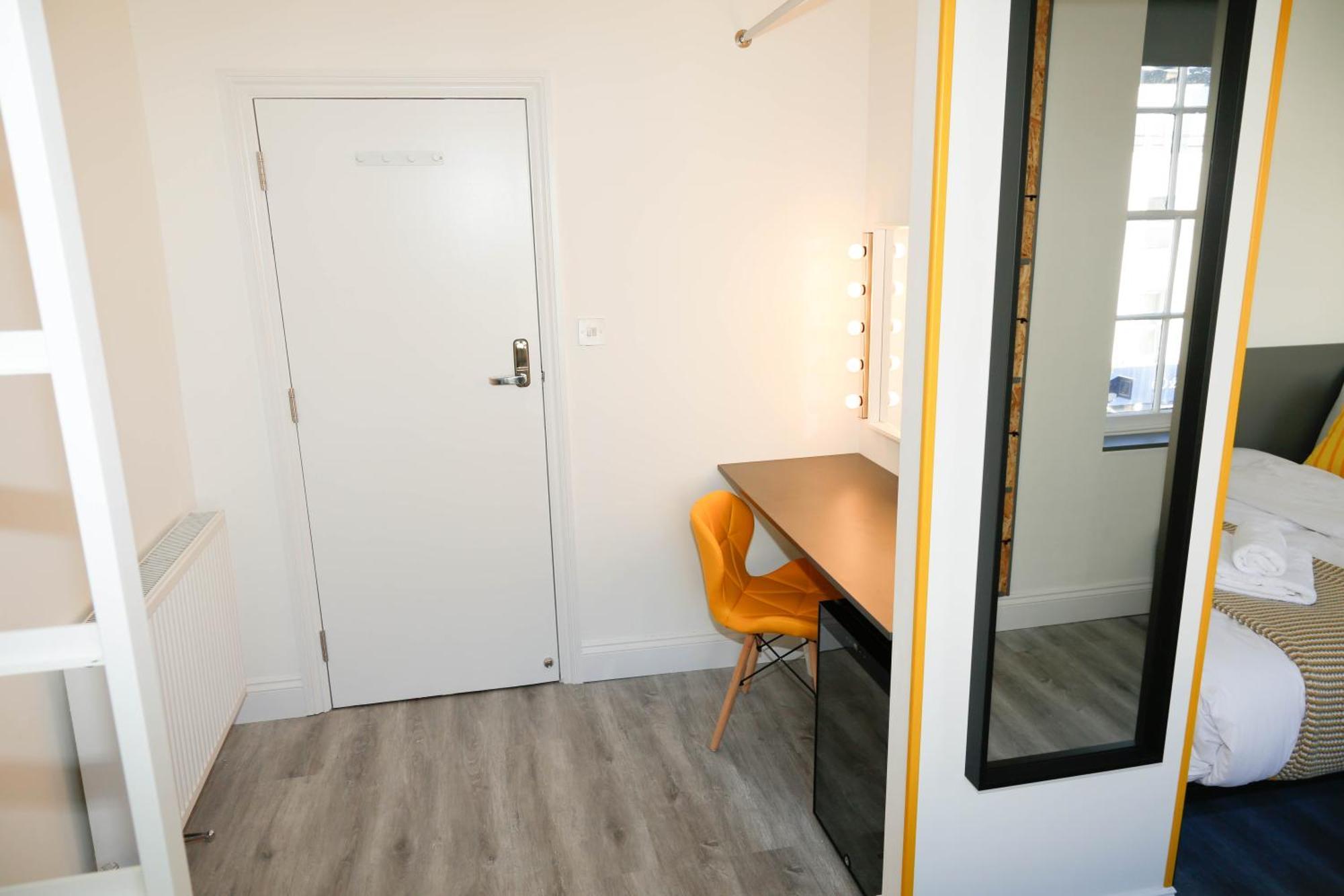 Luxury In Camden Town Near Shops, Cafes, Bars & Metro With Shared Bathrooms Privatunterkunft