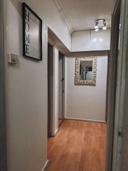 Spacious 3 Bedroom Flat In Stockwell Apartamento Londres