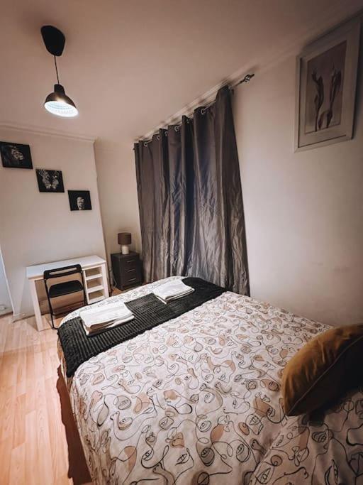 Spacious 3 Bedroom Flat In Stockwell Apartamento