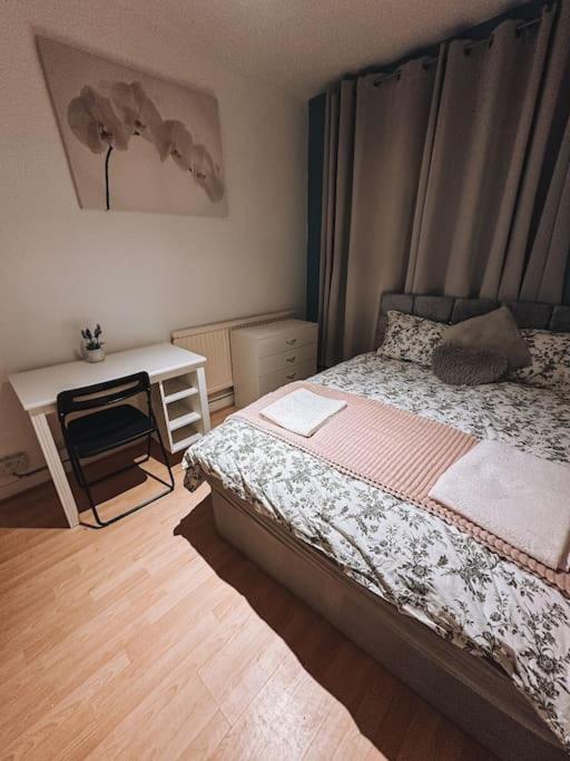 Spacious 3 Bedroom Flat In Stockwell