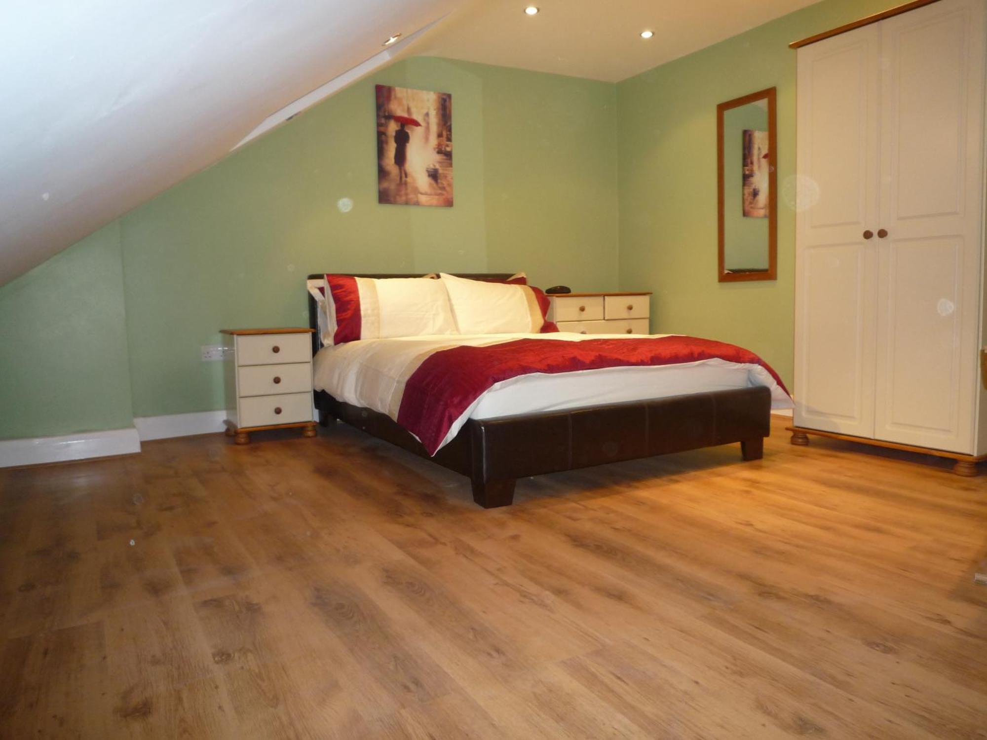 3 Bedroom - Ealing Londres