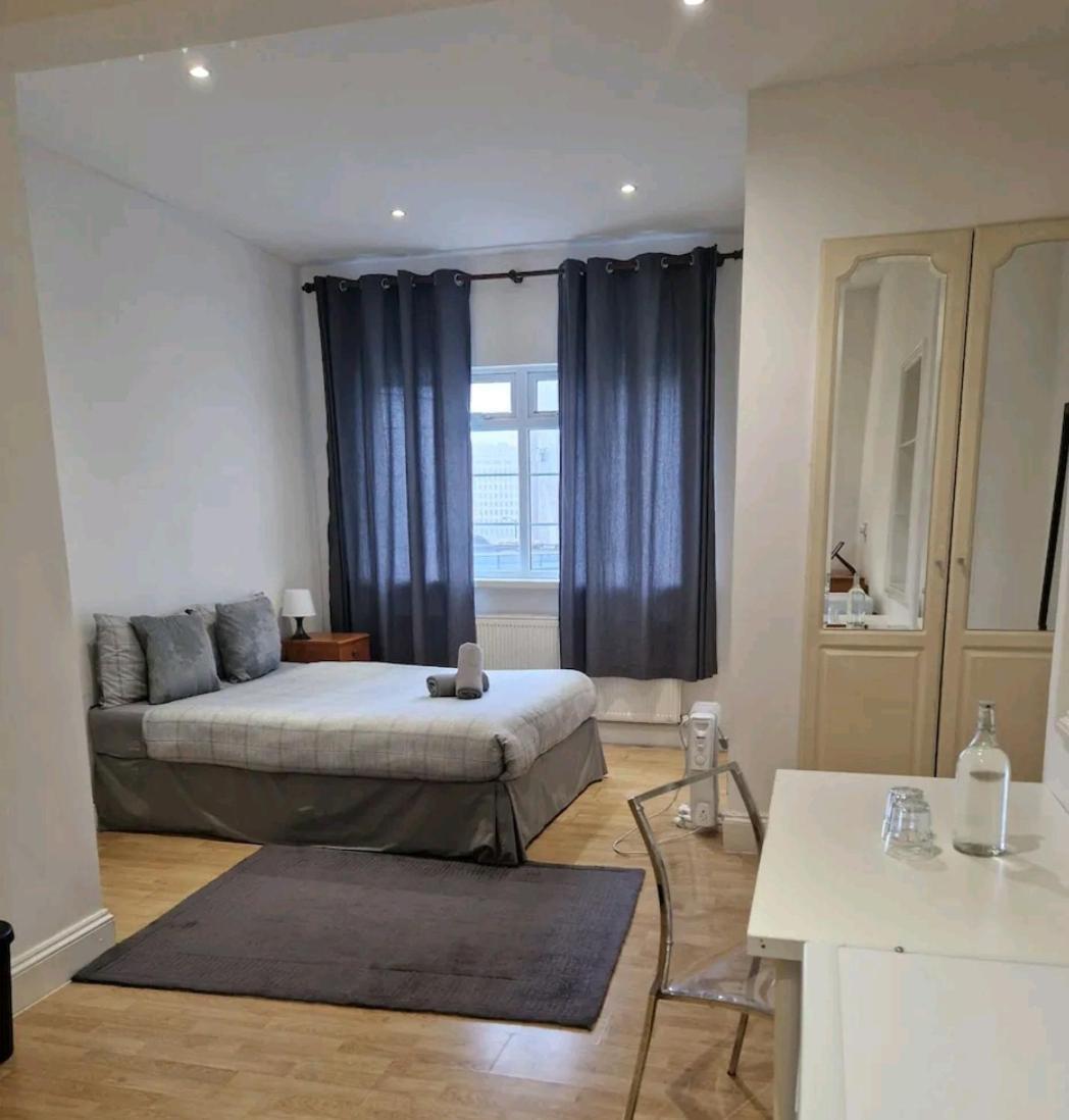 Quarto em Acomodações Particulares Affordable In Shared Flat, Bridge Londres