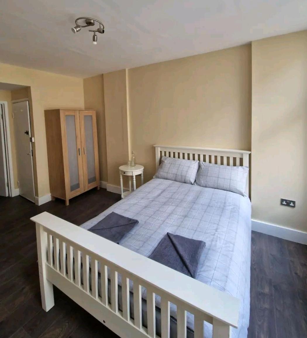Affordable In Shared Flat, Bridge Londres