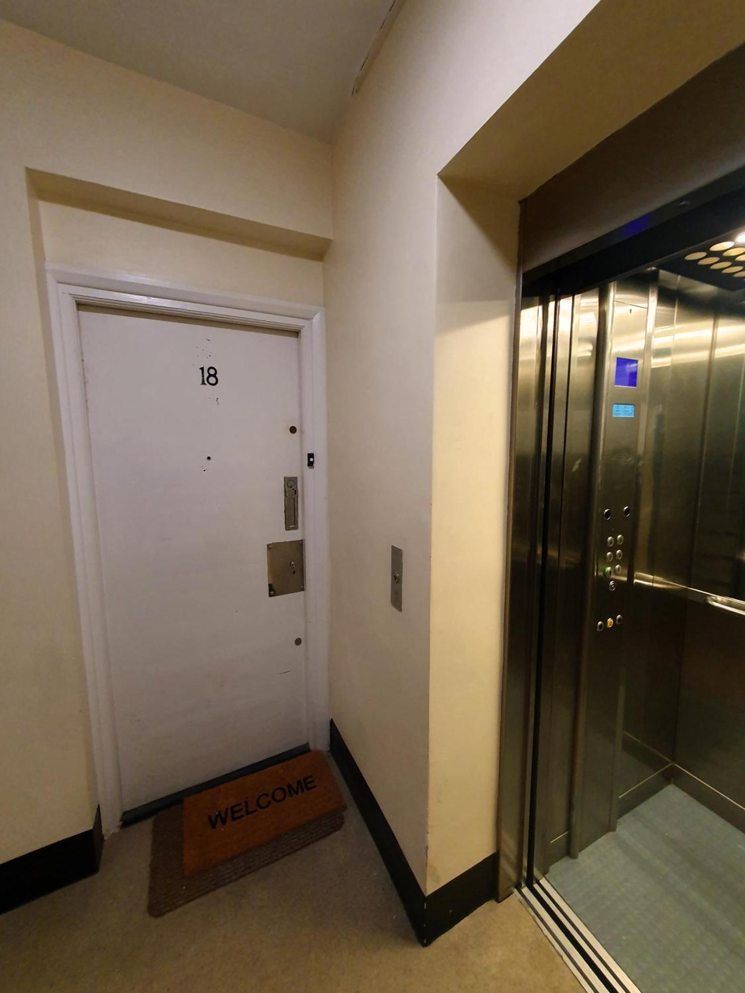 Shepherds Bush Superior Apartment, Center London! Appartement